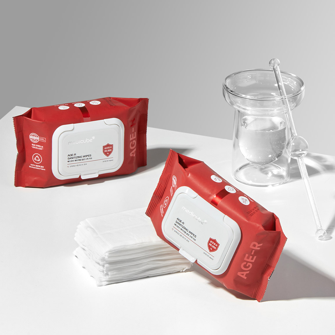 cleansing-wipes-e8 1_3_edcccbac-f889-4382-b5de-460e1895b4a1.png